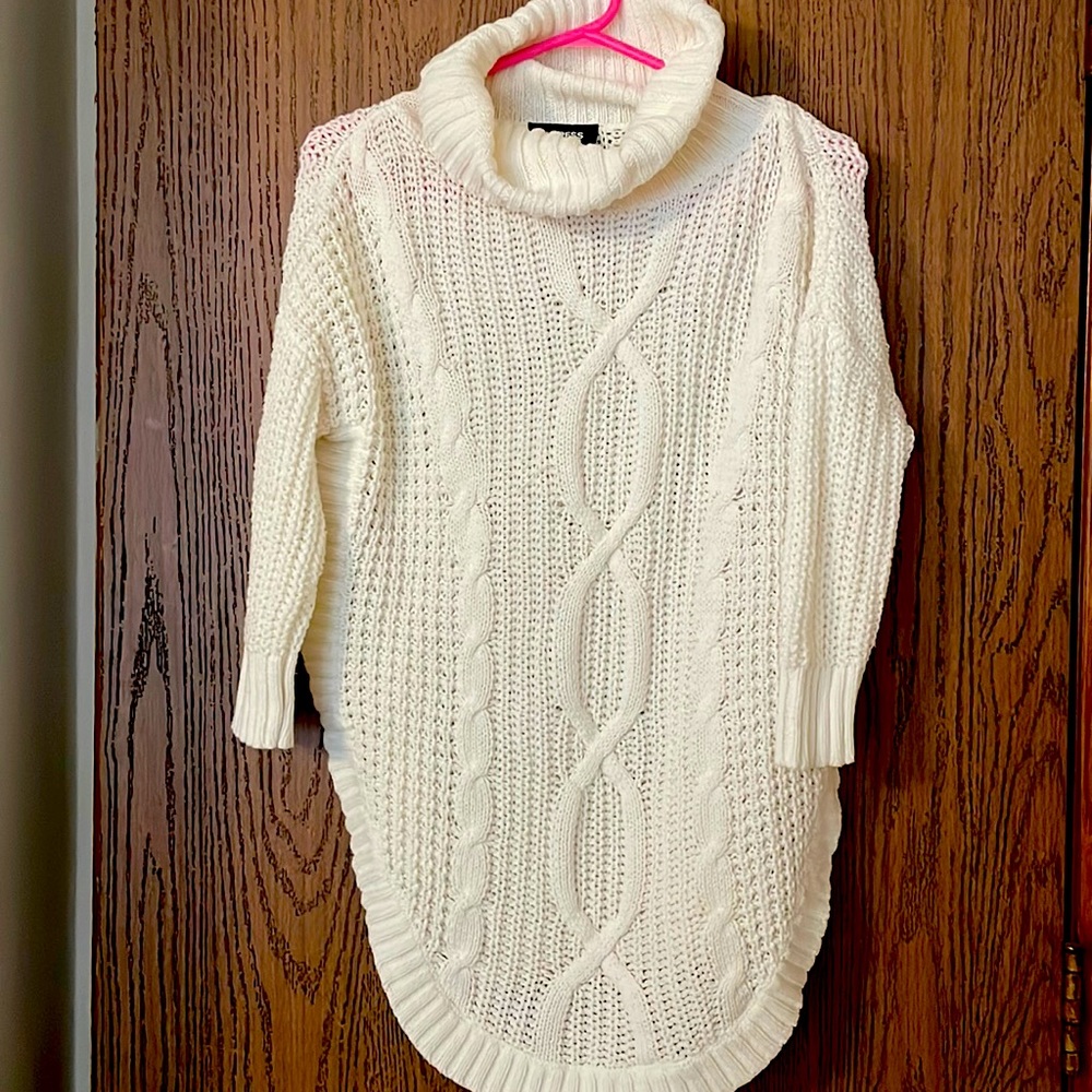 White turtle neck sweater from Express